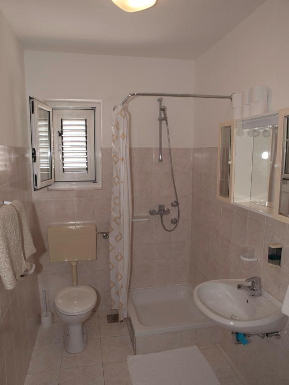 Villa Jasmin Bol Rom bilde