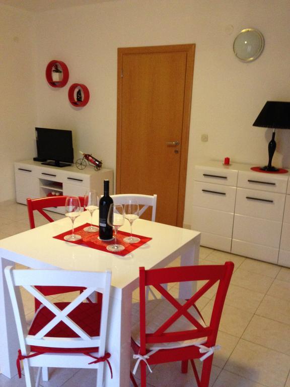 Villa Jasmin Bol Rom bilde